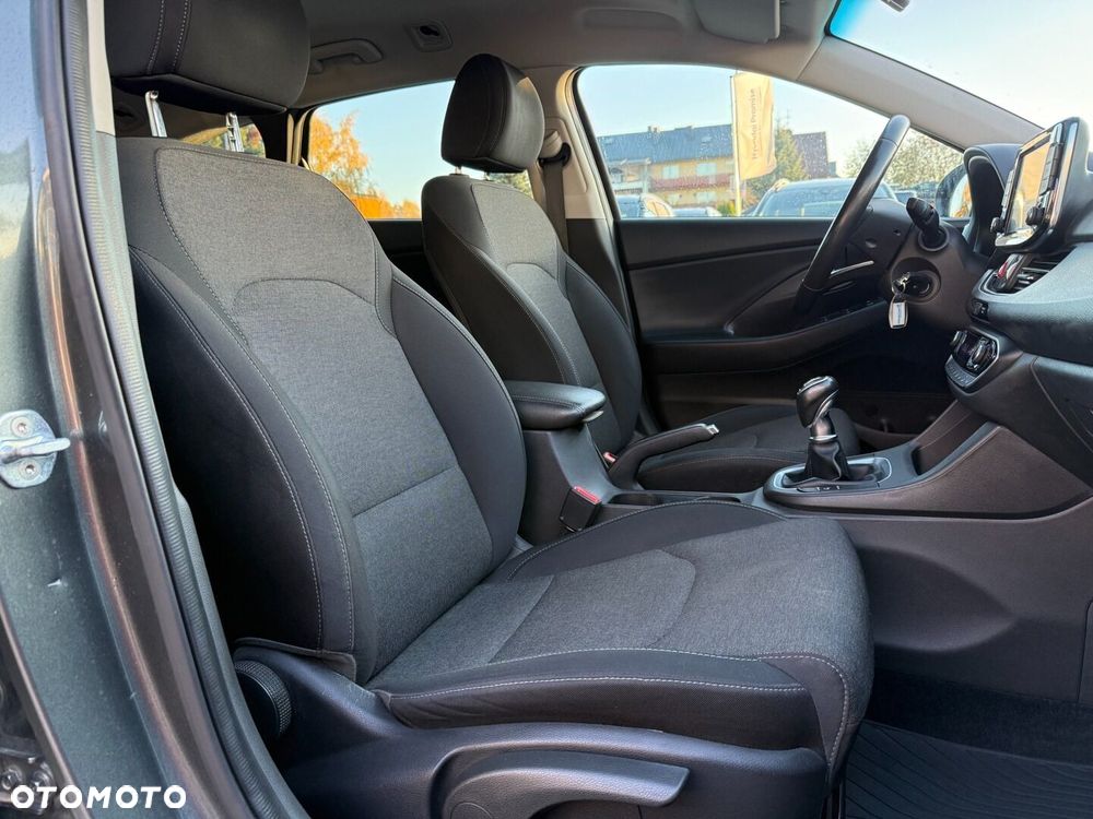 Hyundai i30 1.5 DPI Comfort - 25