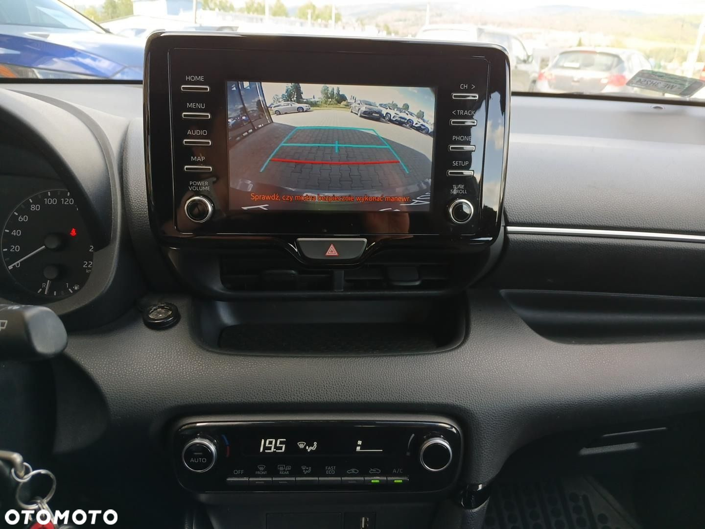 Toyota Yaris - 14