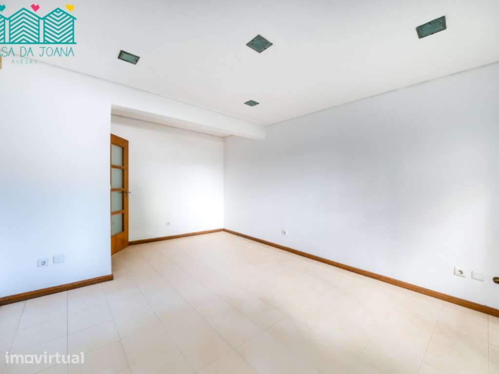 Apartamento T2 na Póvoa de Santa Iria - Grande imagem: 4/29