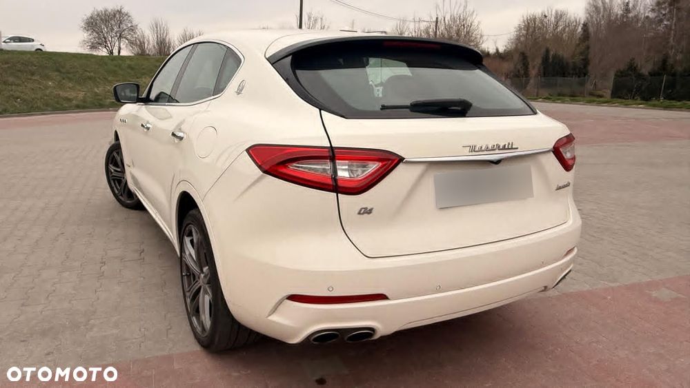 Maserati Levante Q4 - 4