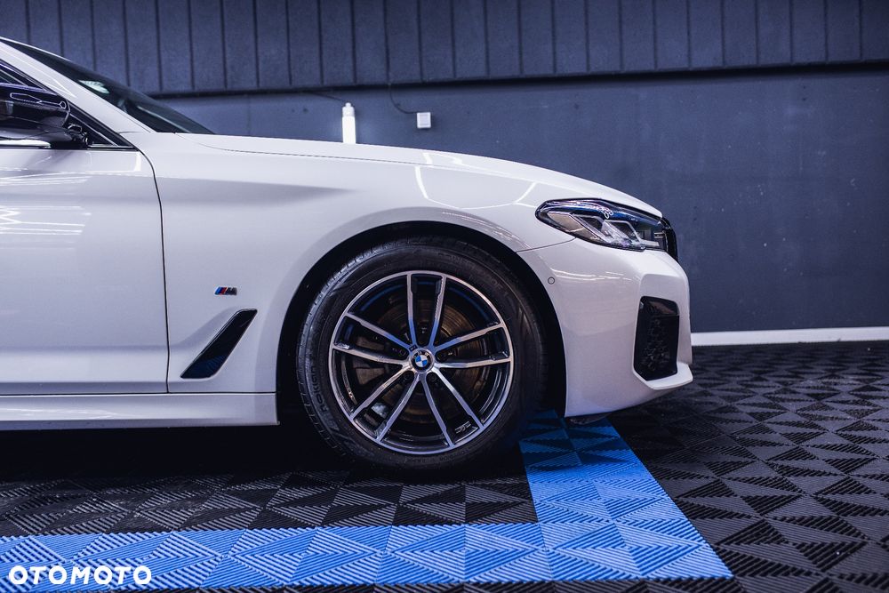 BMW Seria 5 520d xDrive MHEV M Sport sport - 21
