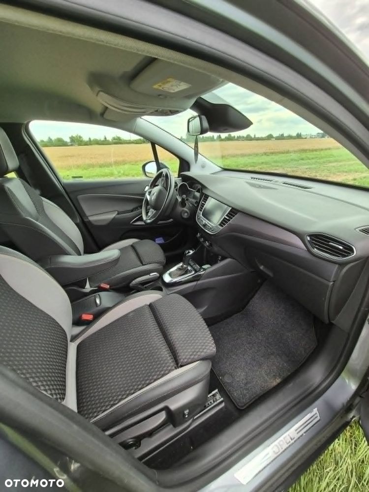 Opel Crossland X - 9