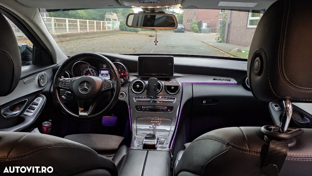 Mercedes-Benz C - 11