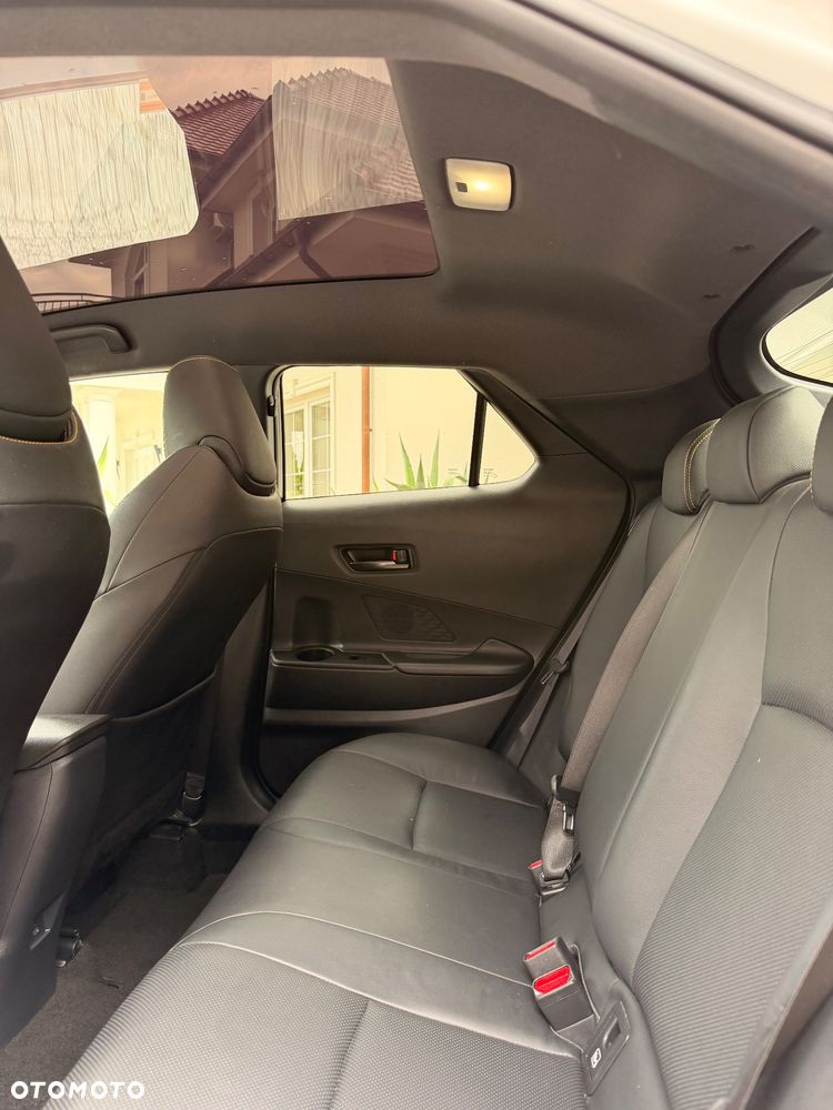 Toyota C-HR 2.0 Hybrid Dynamic Force Executive - 21