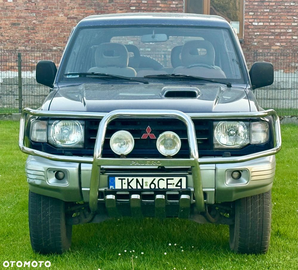 Mitsubishi Pajero - 3
