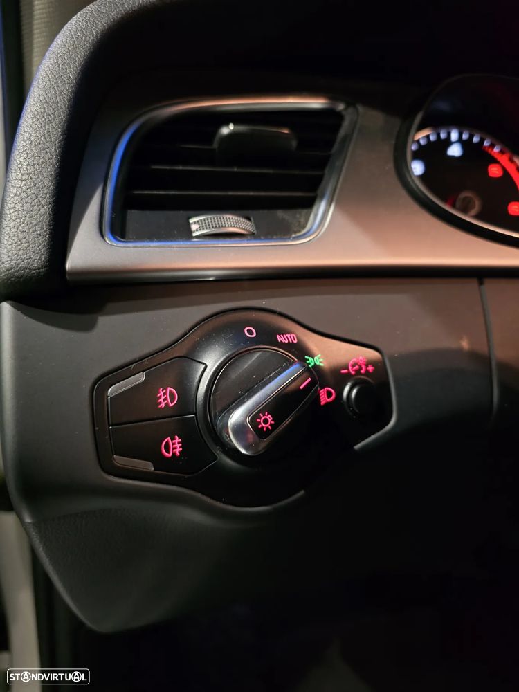 Audi A4 Avant 2.0 TDI DPF multitronic S line Sport Pack - 21