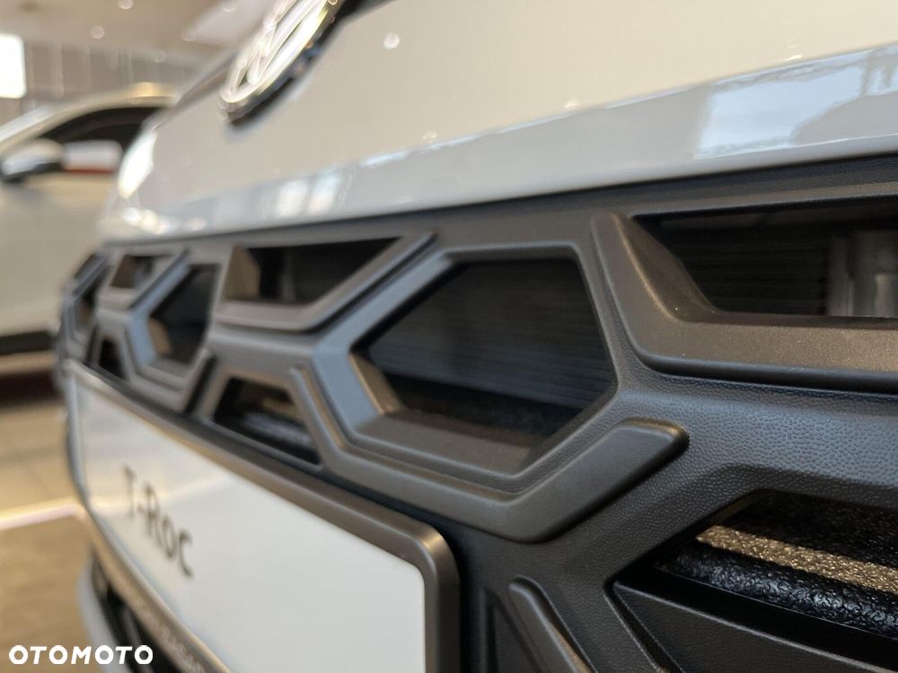 Volkswagen T-Roc - 21