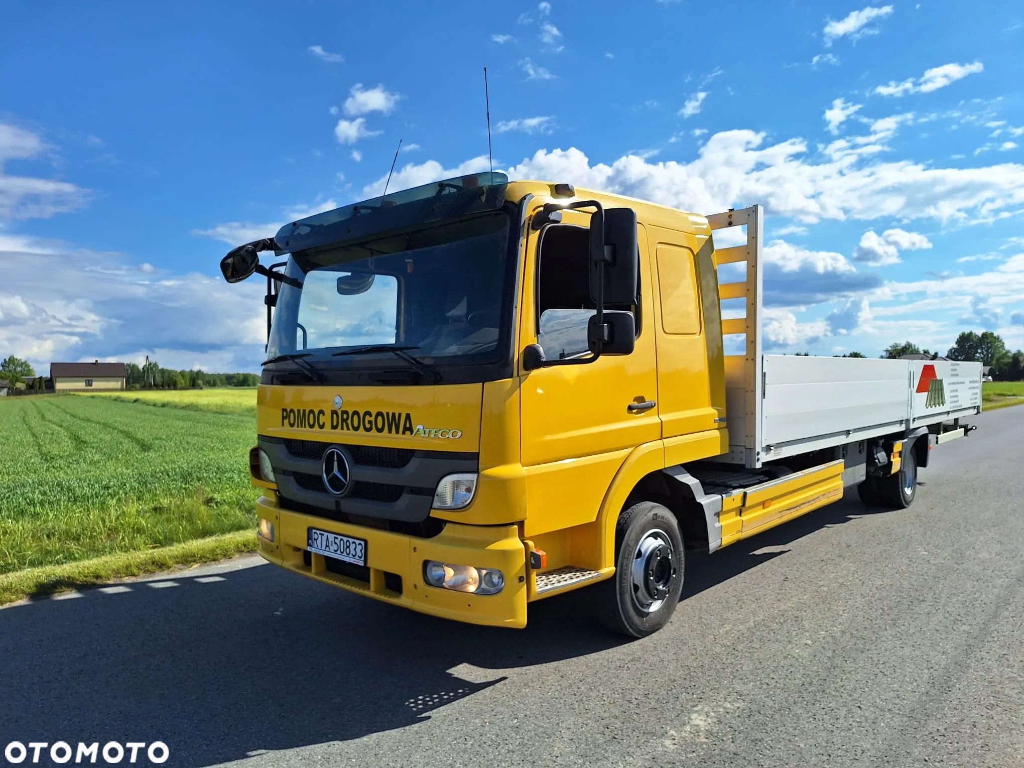 Mercedes-Benz 822 - 1