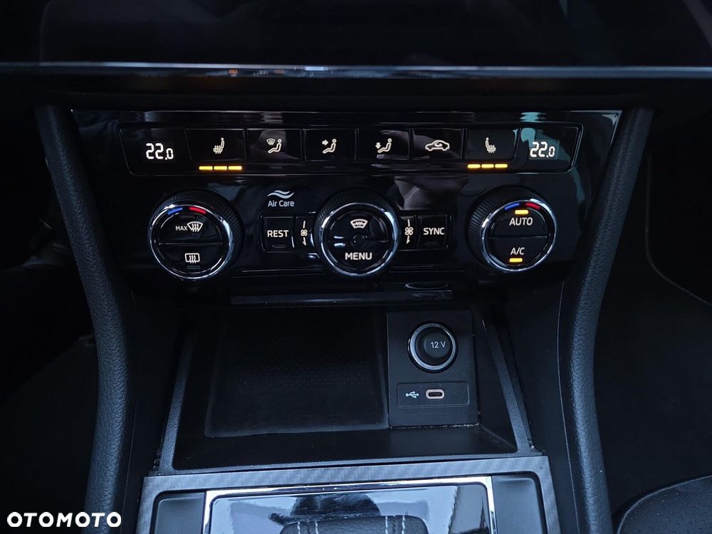 Skoda Superb 2.0 TDI SCR Sportline DSG - 15