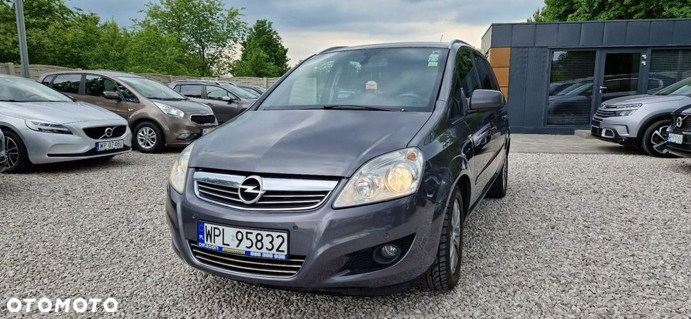 Opel Zafira - 2