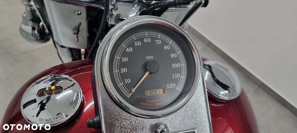 Harley-Davidson Softail Heritage Classic - 13