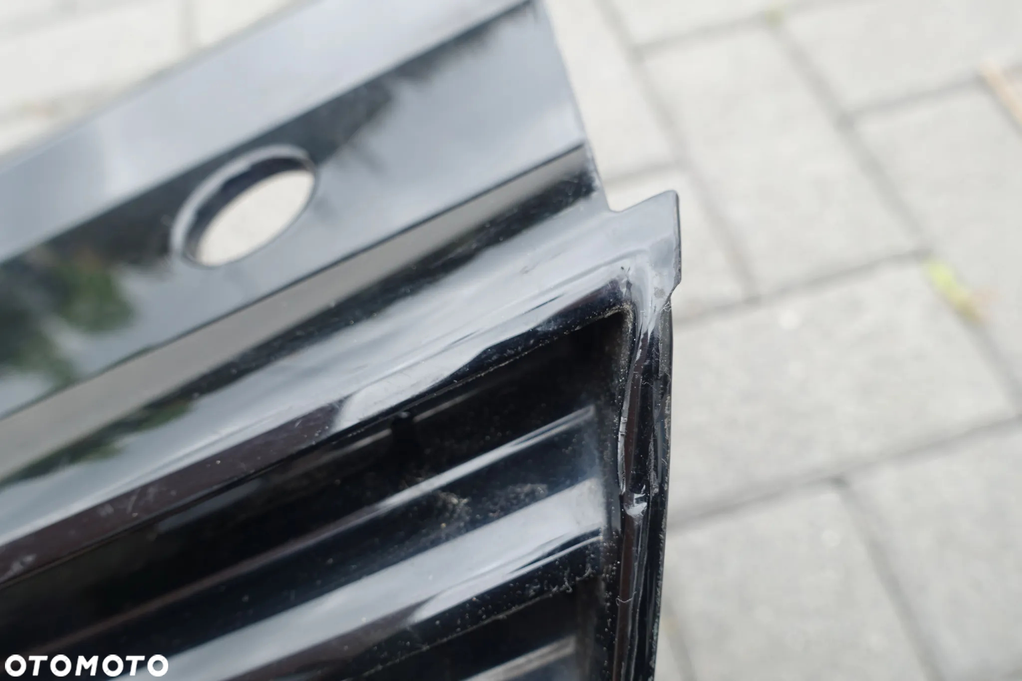 ATRAPA GRILL VW POLO 6C0853651K - 4