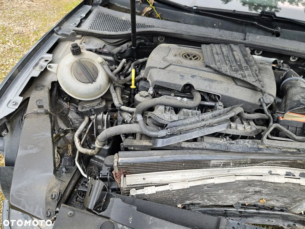 Volkswagen Passat 1.8 TSI BMT Highline DSG - 24