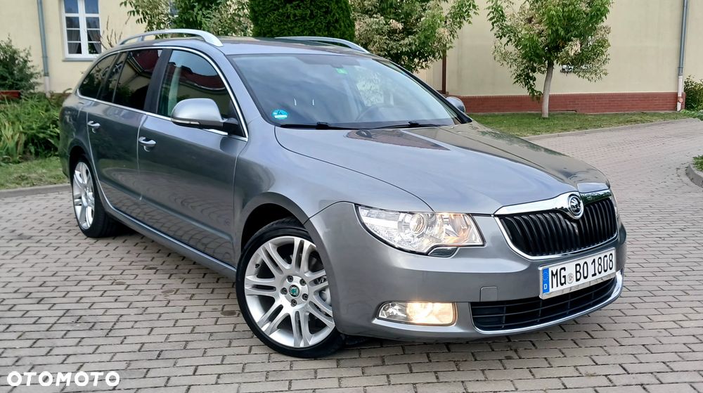 Skoda Superb 2.0 TDI DSG Ambition - 2