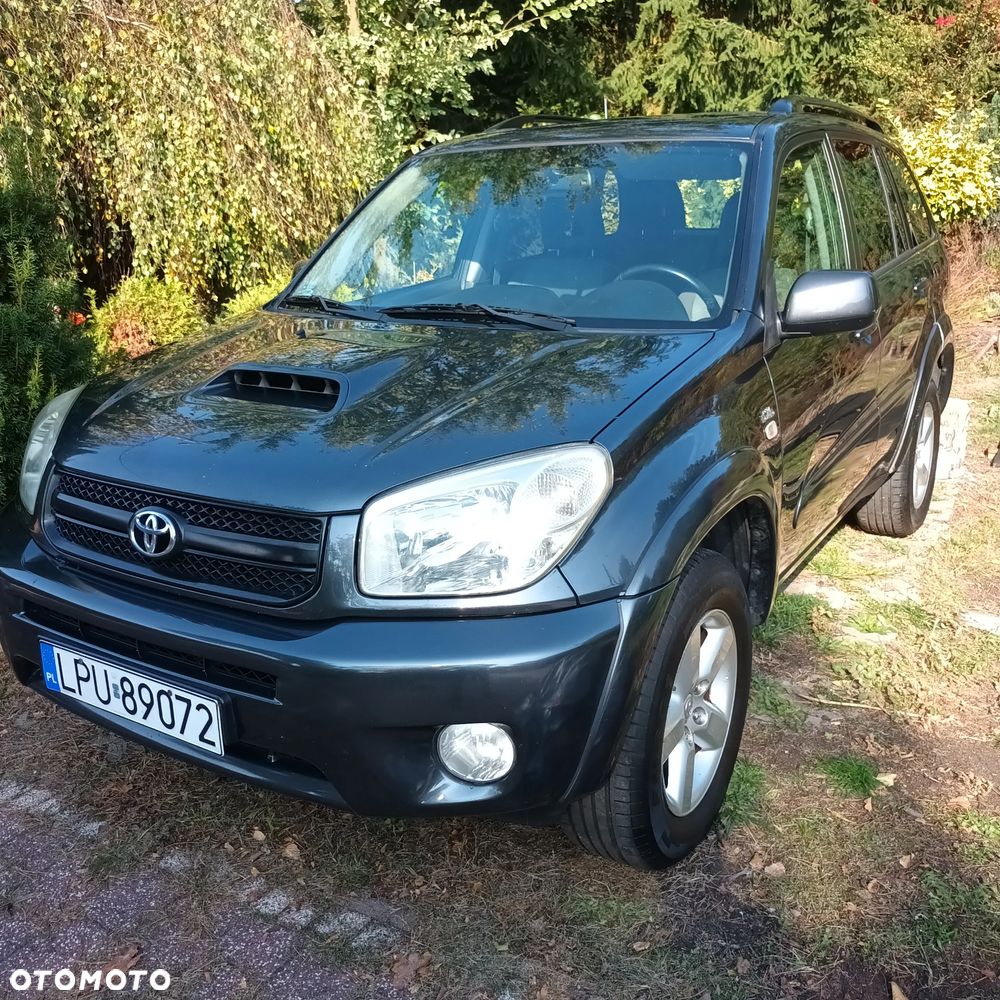 Toyota RAV4 - 1