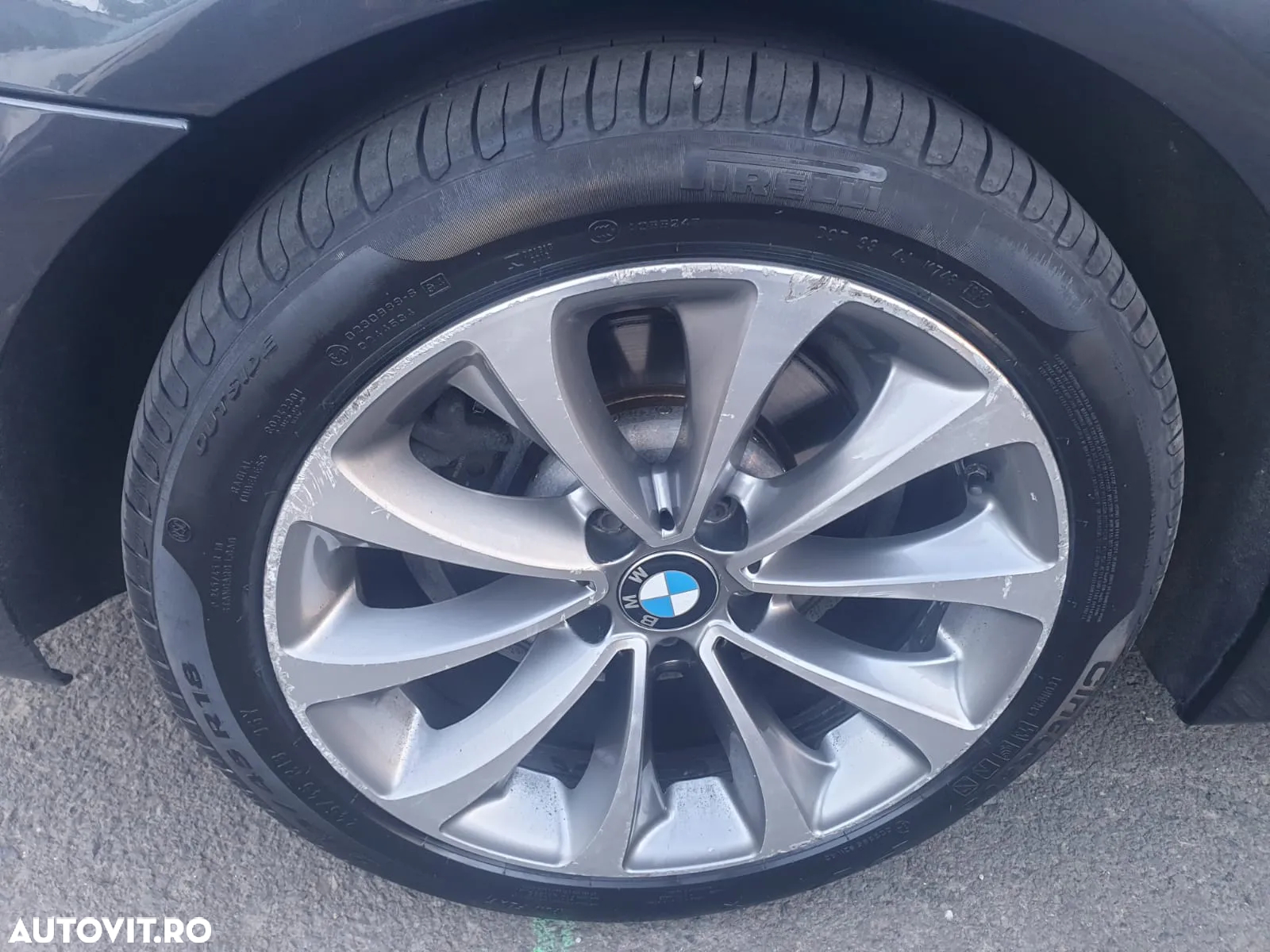 BMW Seria 5 525d xDrive AT - 16