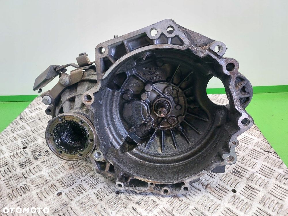 Skrzynia biegów Manualna VW Golf IV 1997-2003 1,4 16V B DUW BORA LEON I - 1