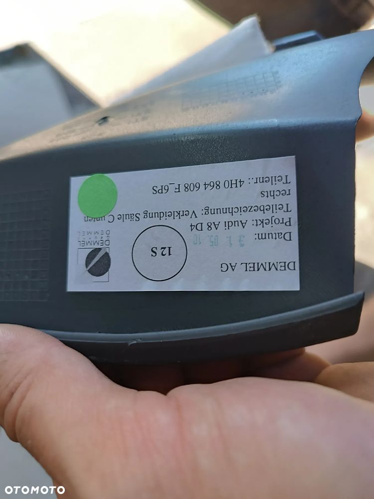 4H0864608F LISTWA PROGOWA LED PRAWA AUDI A8 D4 4H - 3