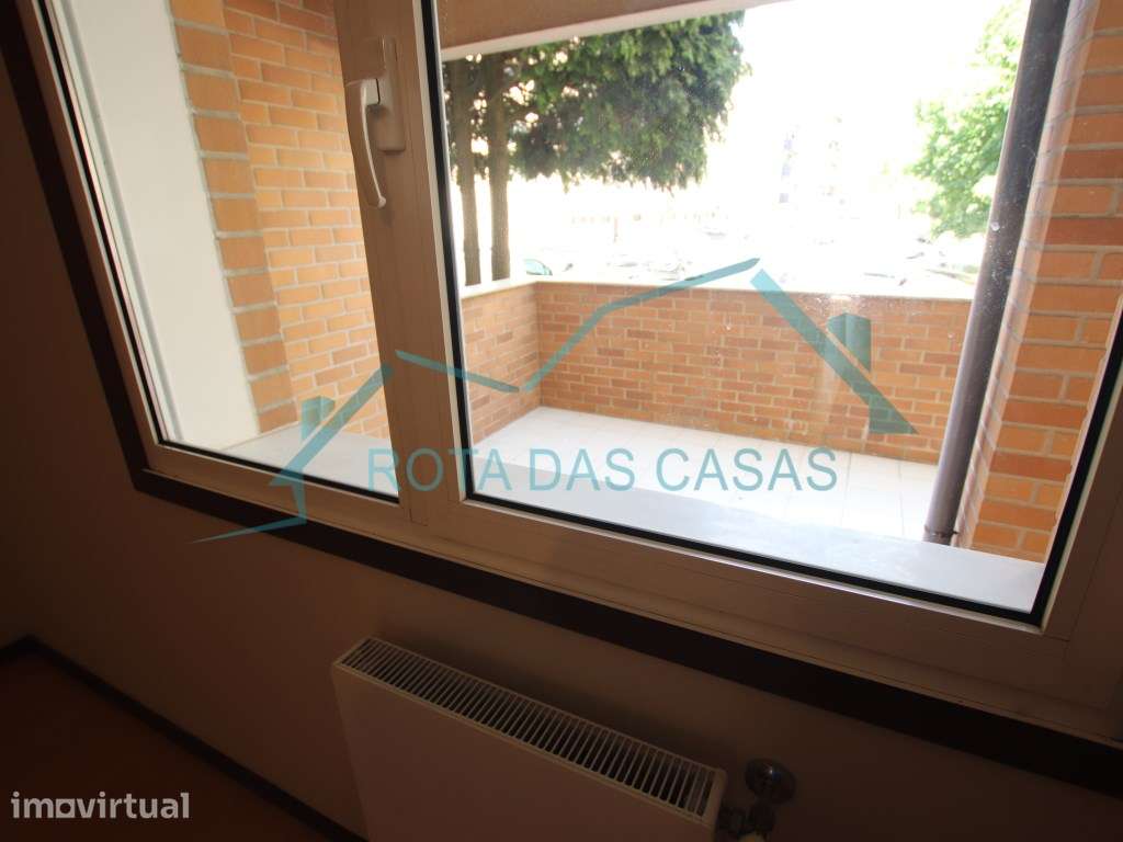 T2 Areosa - Hospital São João - Grande imagem: 4/17