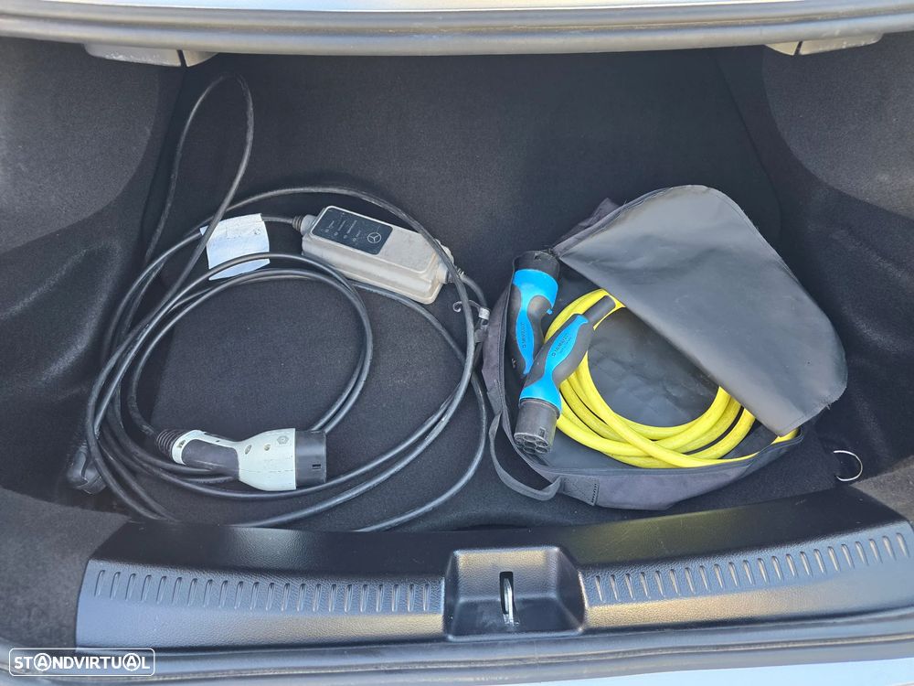 Mercedes-Benz CLA 250 e 8G-DCT Progressive Line Advanced - 38