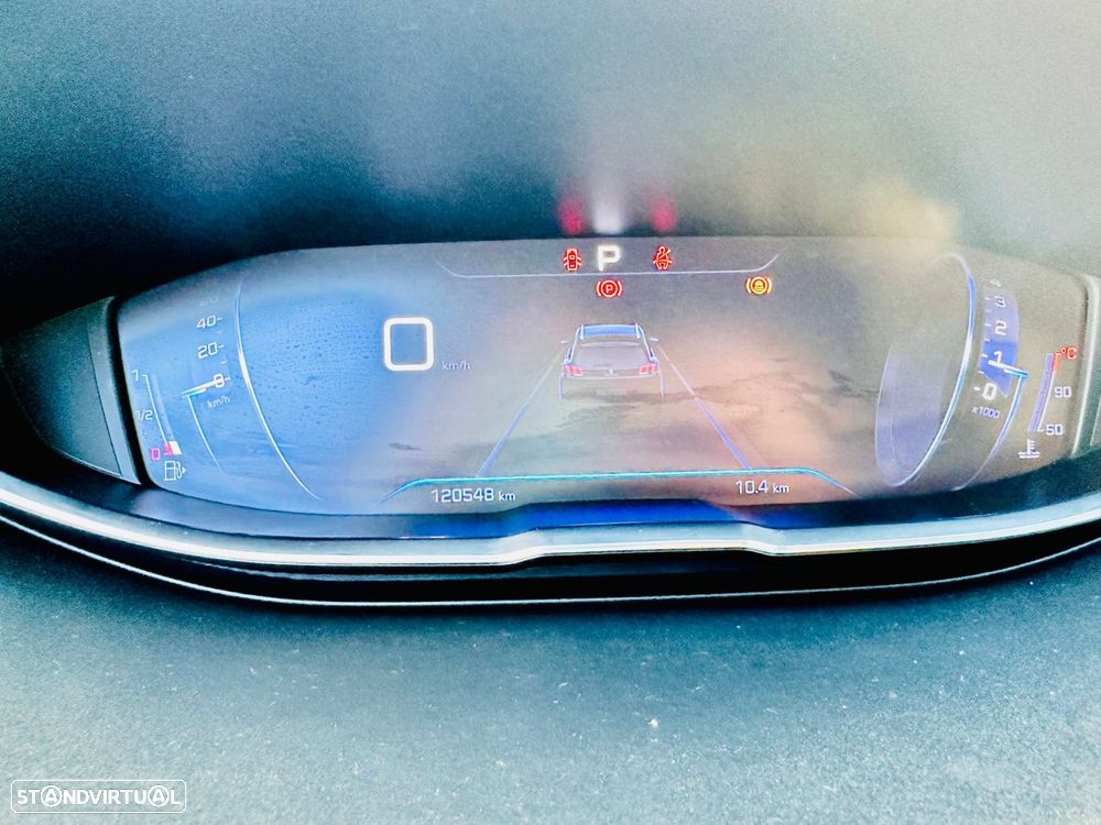 Peugeot 5008 1.2 PureTech Allure EAT8 - 28