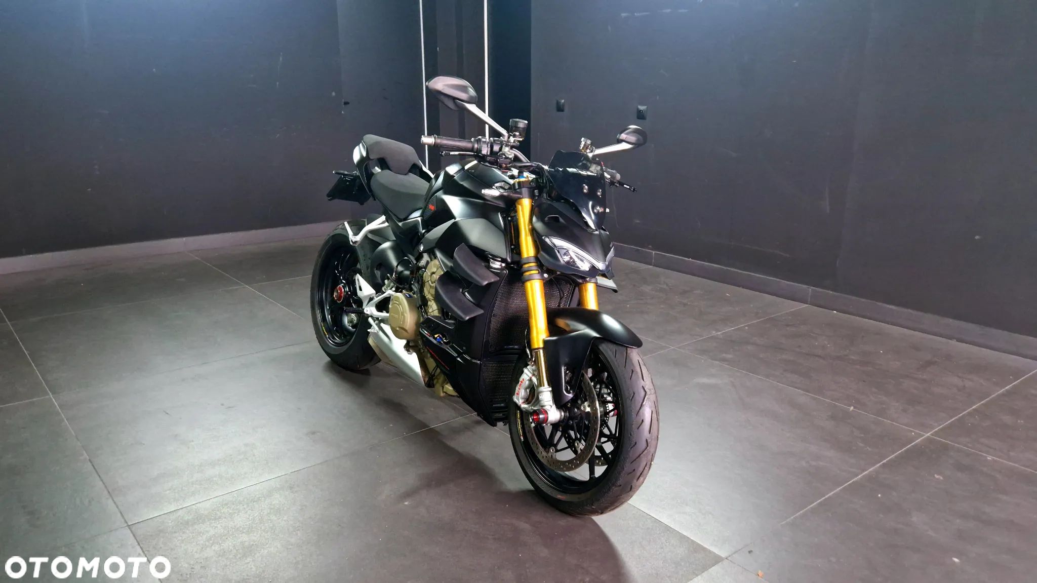 Ducati Streetfighter V4 - 1