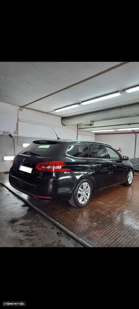 Peugeot 308 SW BlueHDi 120 Stop & Start Winter Edition - 2
