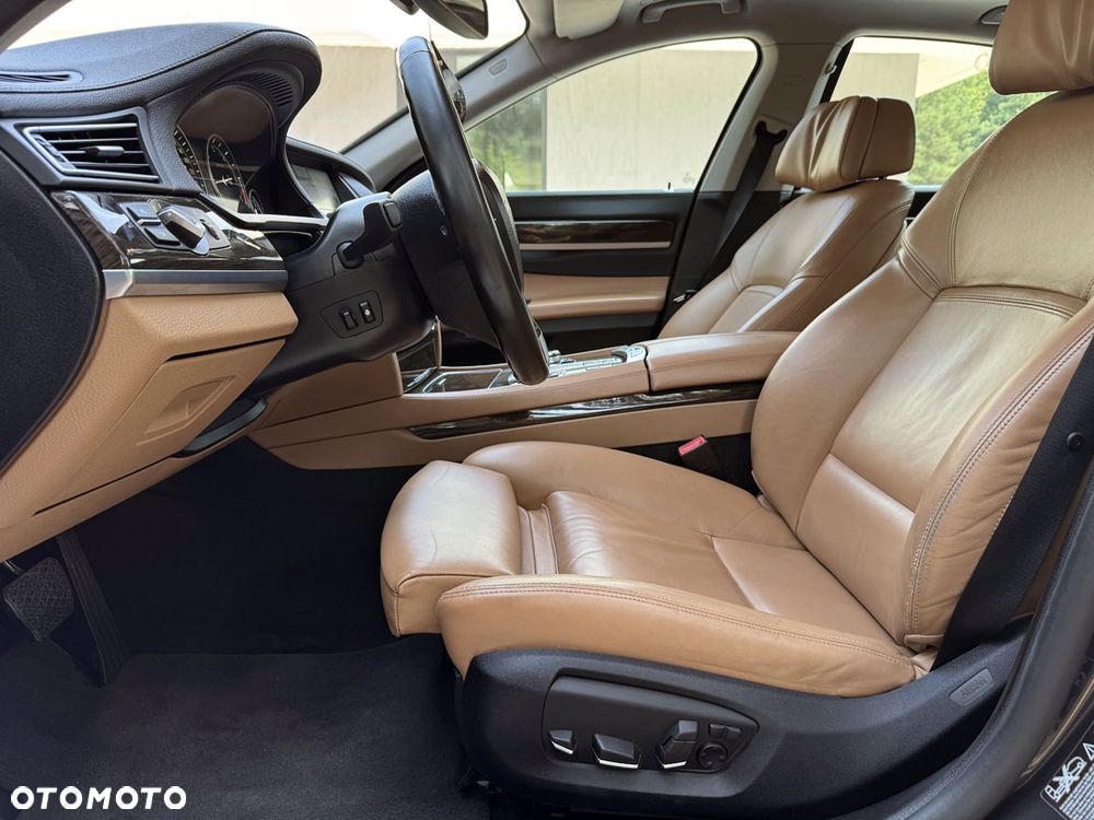 BMW Seria 7 740d xDrive Edition Exclusive - 18