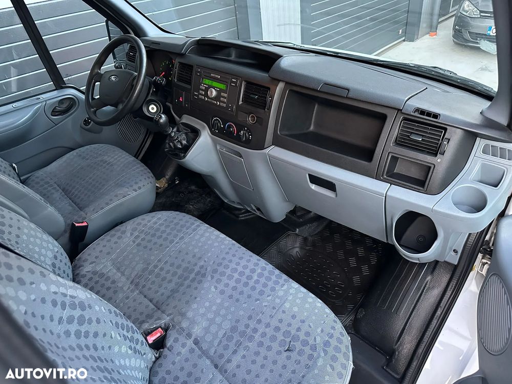 Ford Transit - 12