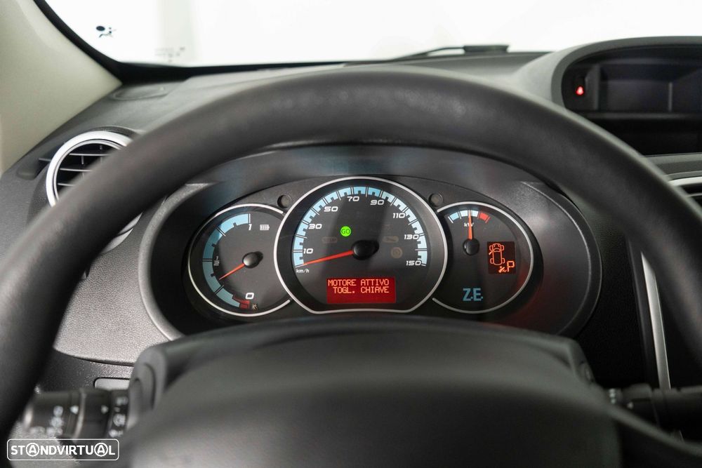 Renault Kangoo Z.E. 33 - 19