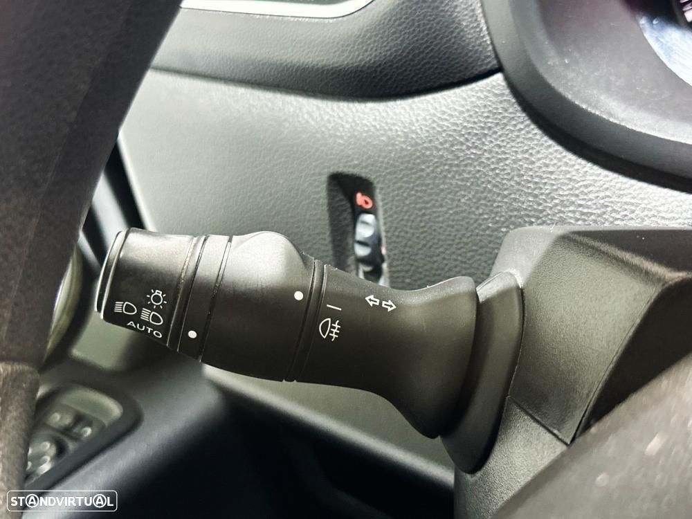 Renault Master L2H2 2.3 DCi 135cv Confort - 37