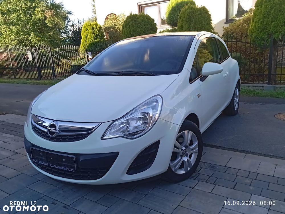 Opel Corsa 1.4 16V Innovation - 1