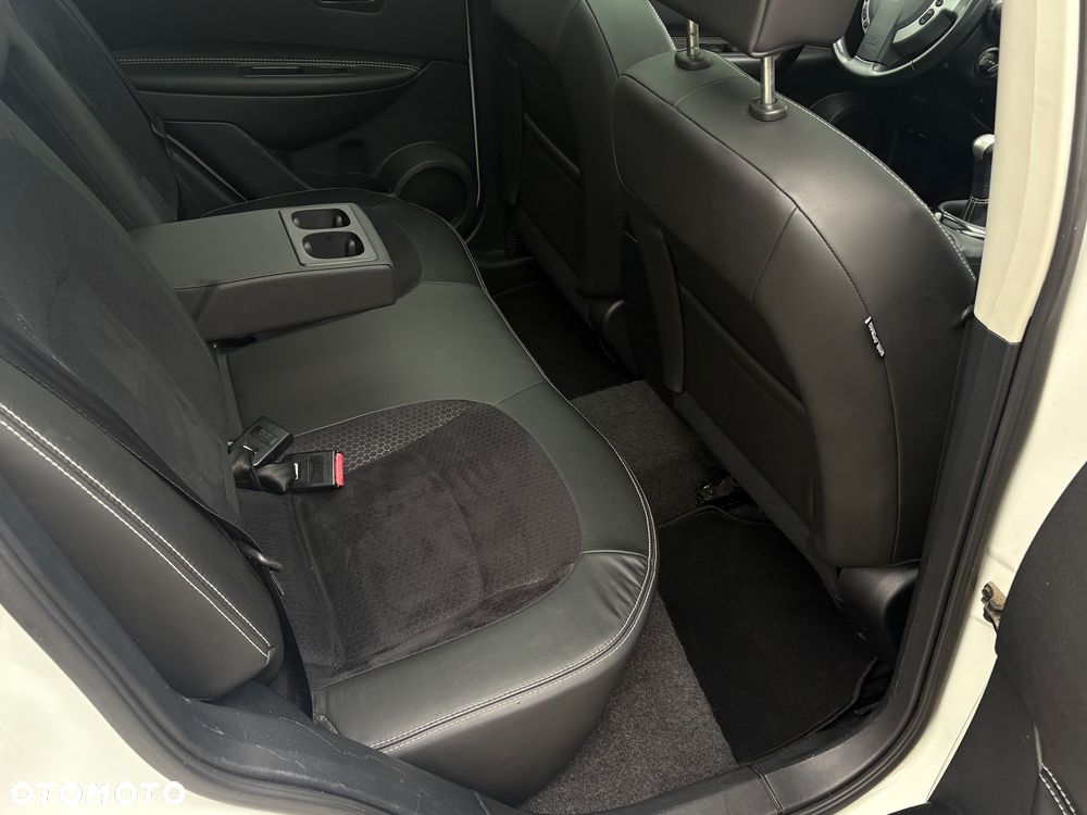 Nissan Qashqai 1.6 I-Way - 19