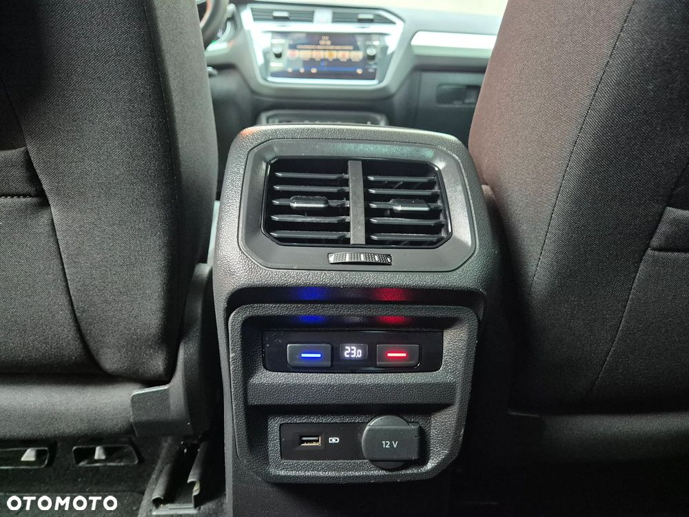 Volkswagen Tiguan 2.0 TDI SCR 4MOTION (BlueMotion Techn.) DSG Trendline - 19