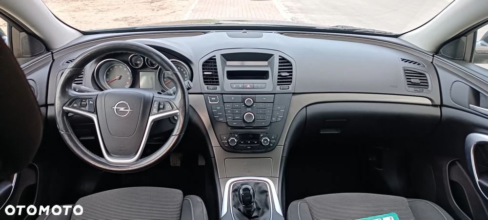 Opel Insignia - 18