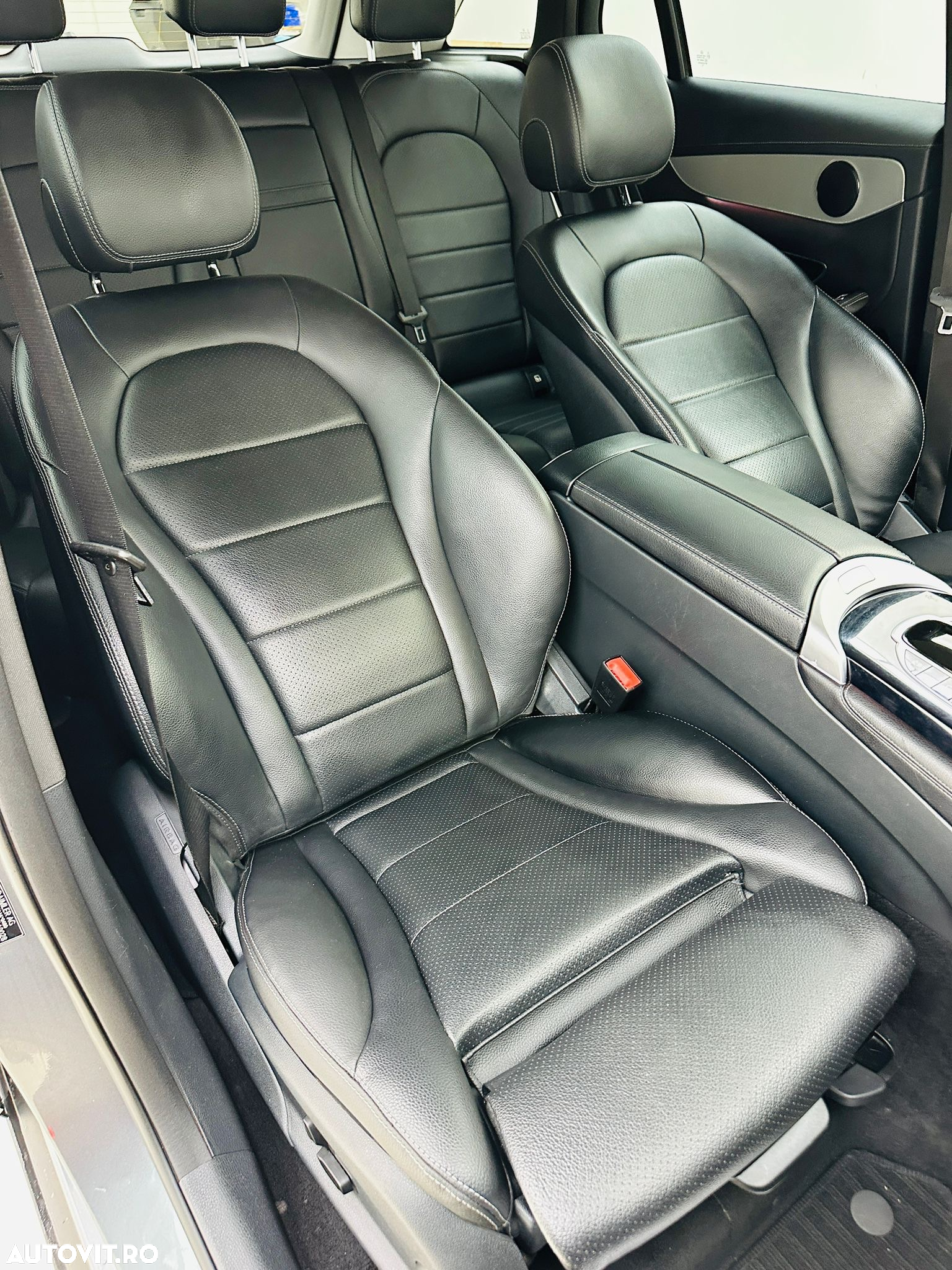 Mercedes-Benz GLC - 29