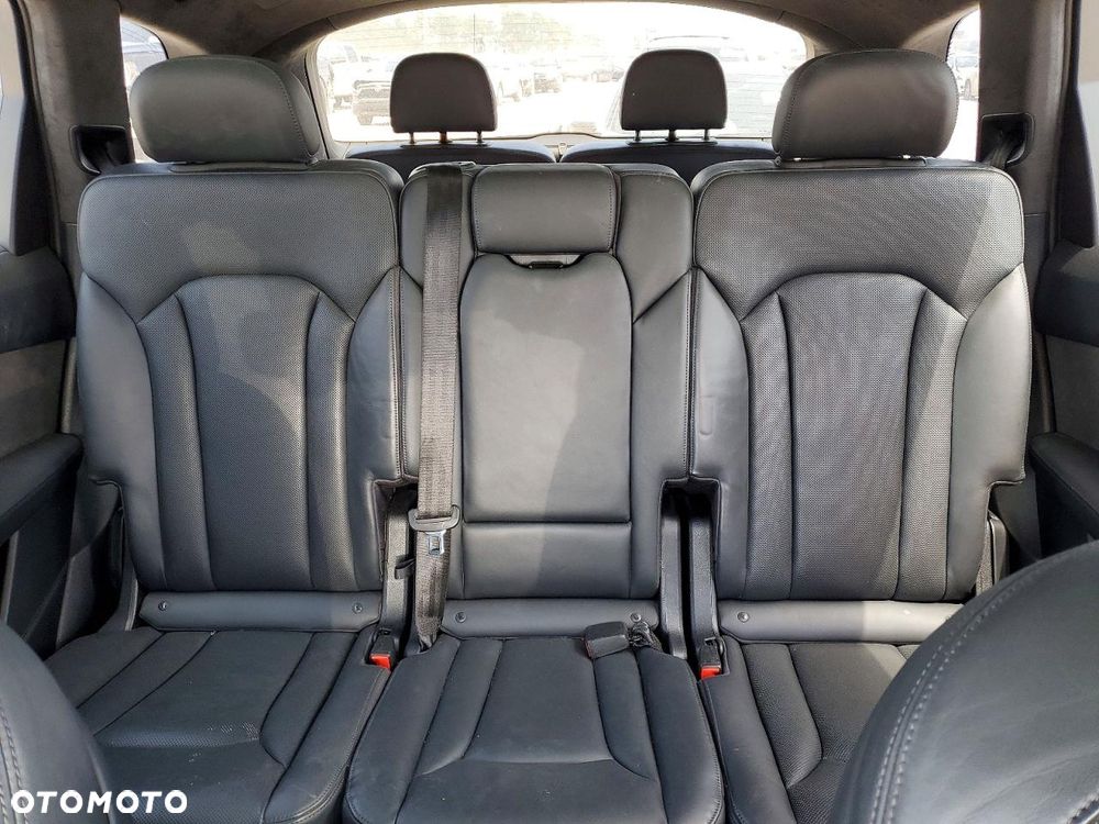 Audi Q7 3.0 TFSI Quattro Tiptronic - 9