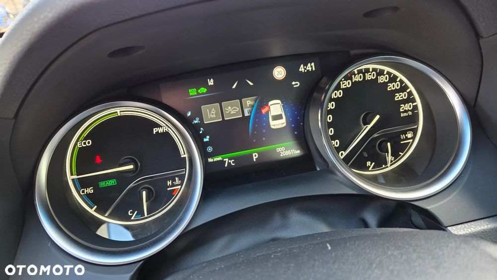 Toyota Camry 2.5 Hybrid Executive CVT - 13