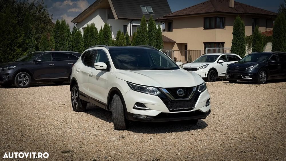 Nissan Qashqai 1.7 dCi Xtronic ALL-MODE 4x4i TEKNA - 2