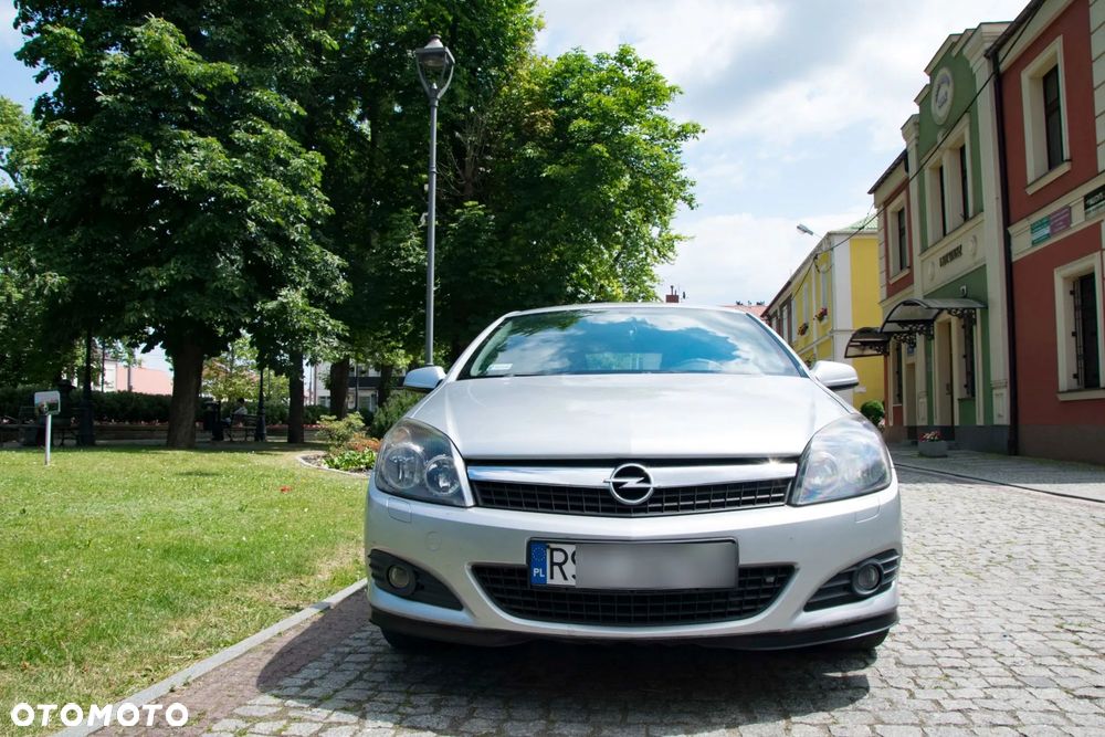 Opel Astra 1.6 Essentia - 10