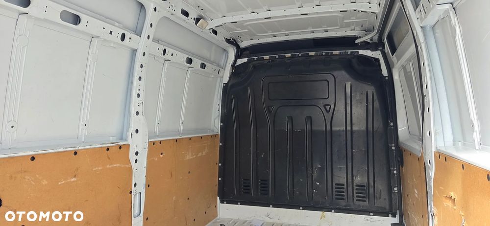 Renault Master III - 19