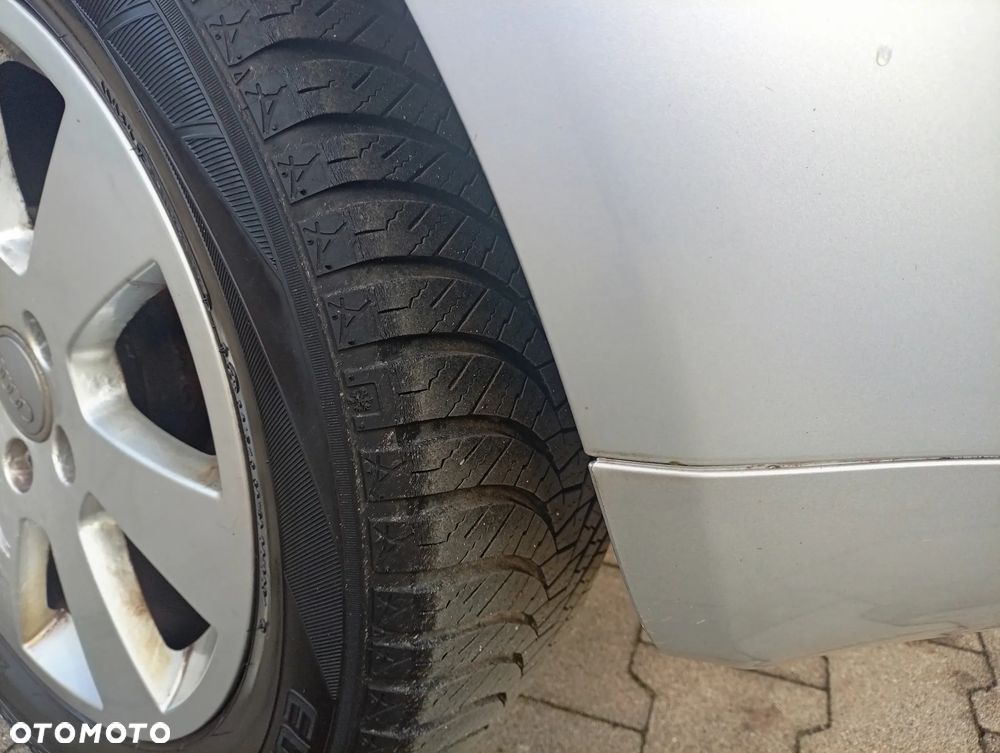 Audi A3 3-drzwiowe 1.6 Ambition - 20