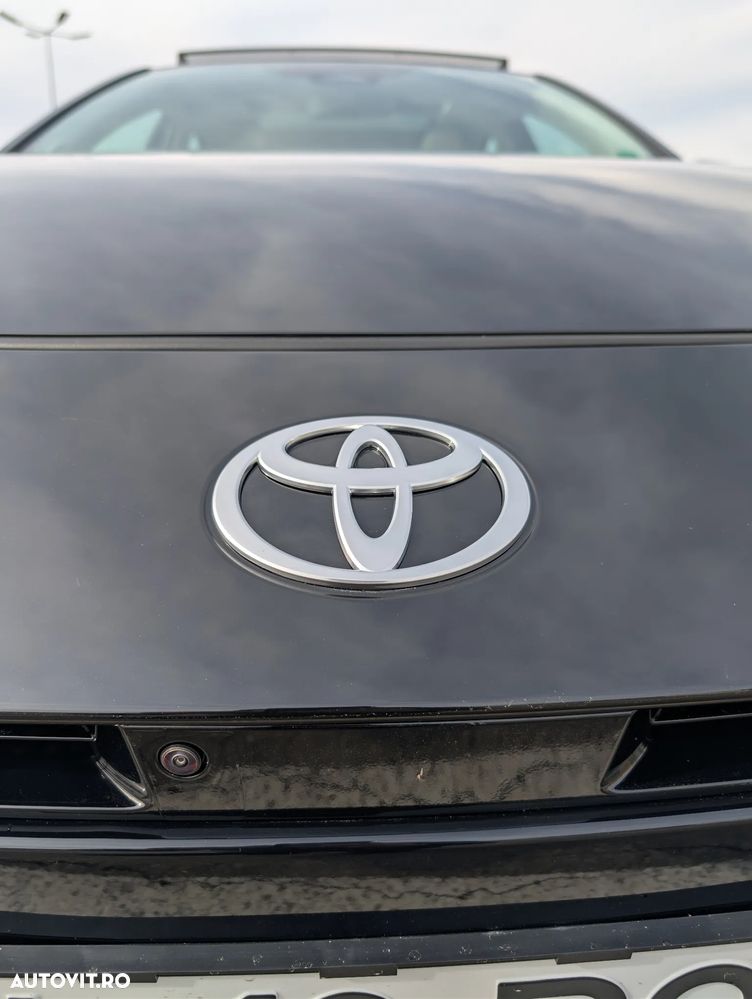 Toyota Camry - 19