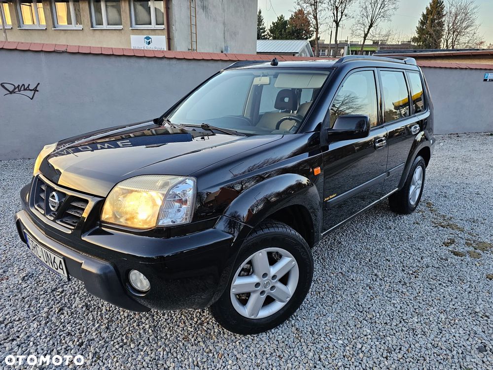 Nissan X-Trail 2.0 4x2 Comfort - 39