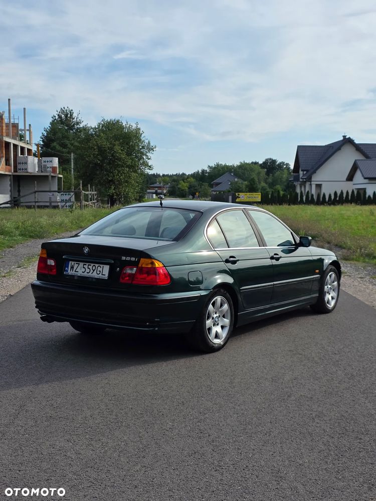 BMW Seria 3 328i - 14
