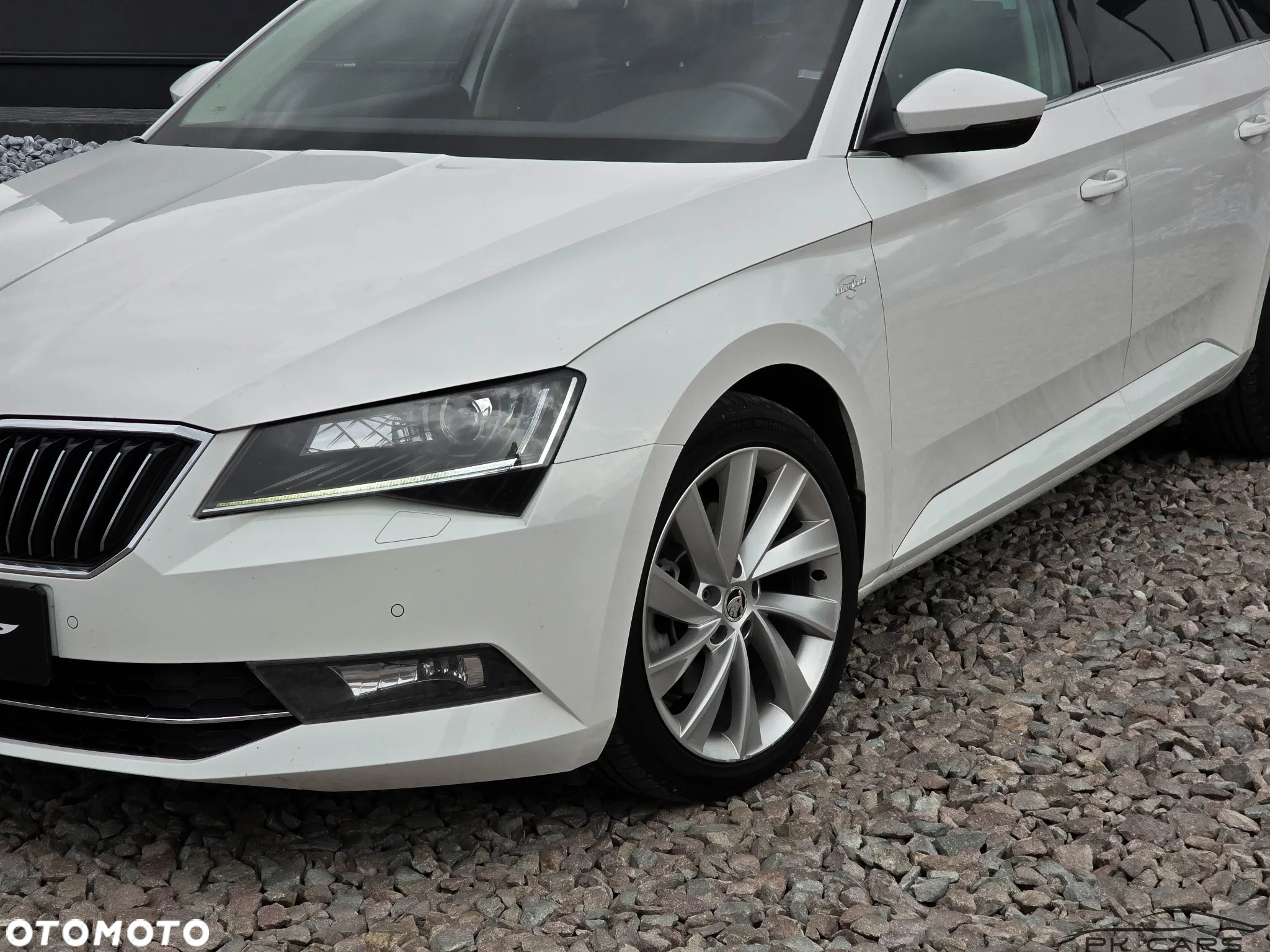 Skoda Superb Combi 2.0 TDI 4x4 DSG L&K - 4