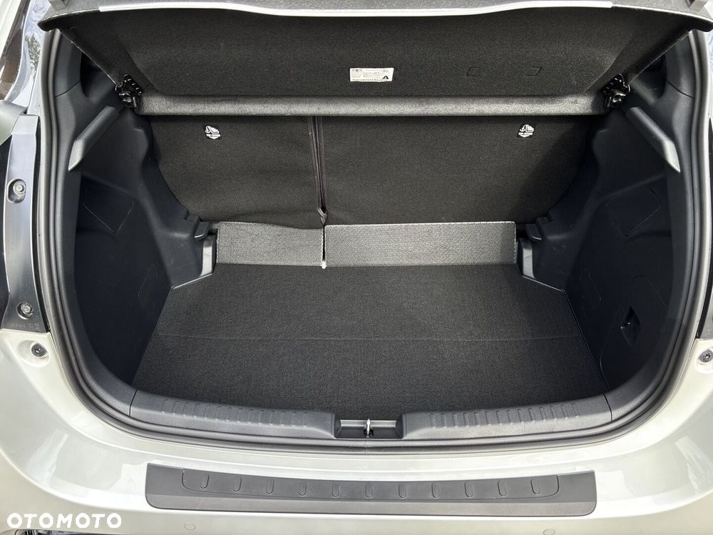 Toyota Yaris - 17