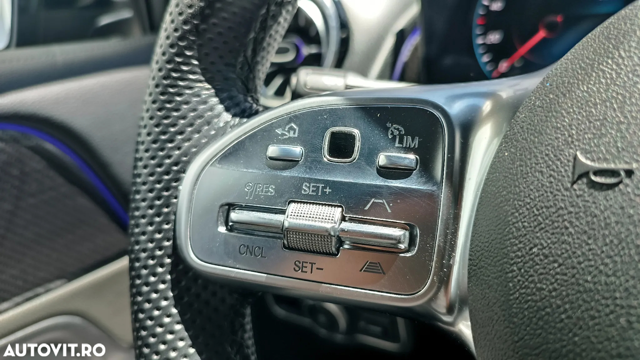 Mercedes-Benz GLB 250 4MATIC Aut. - 19
