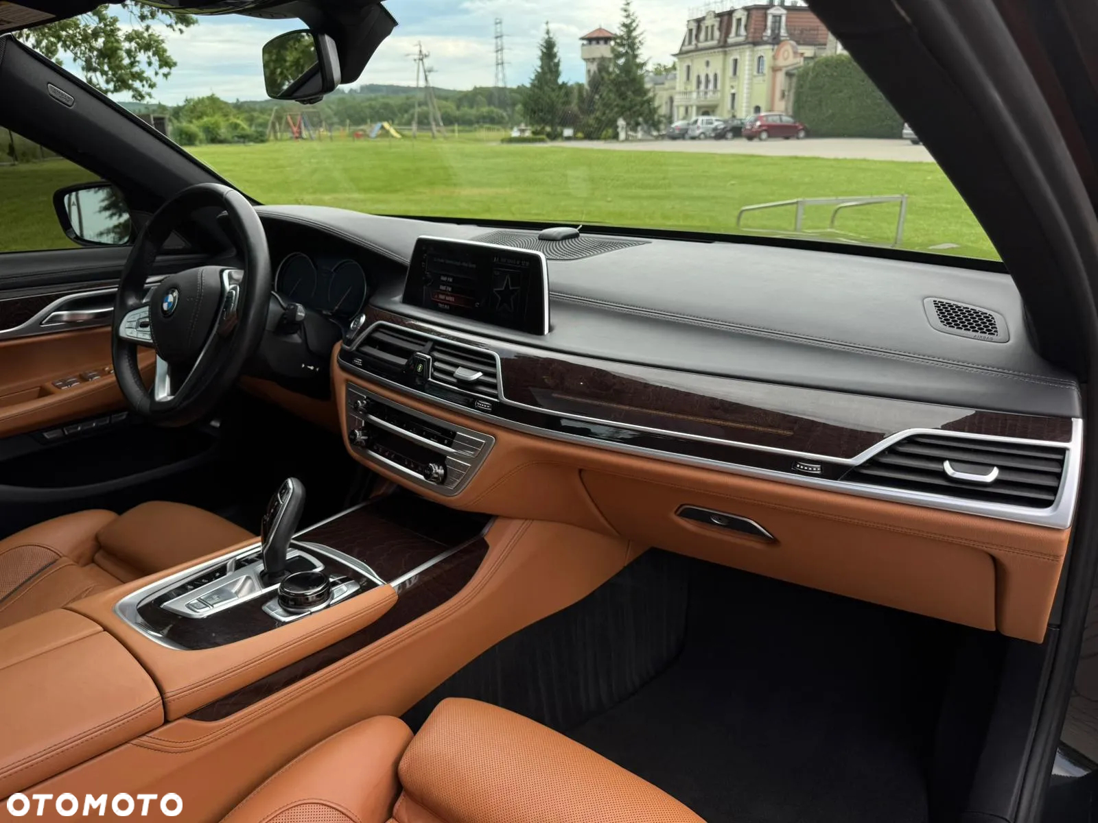 BMW Seria 7 750Li - 10