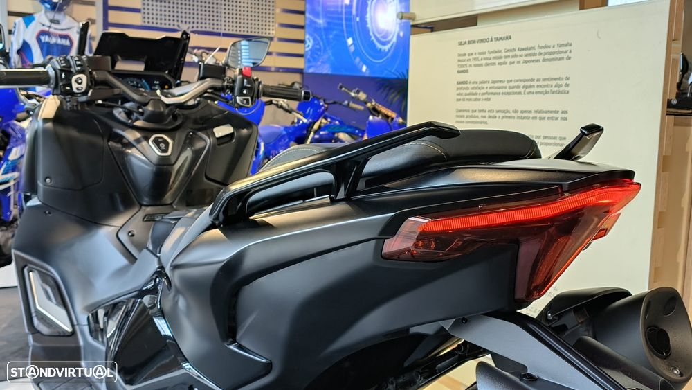 Yamaha TMAX 560 TechMax - 8